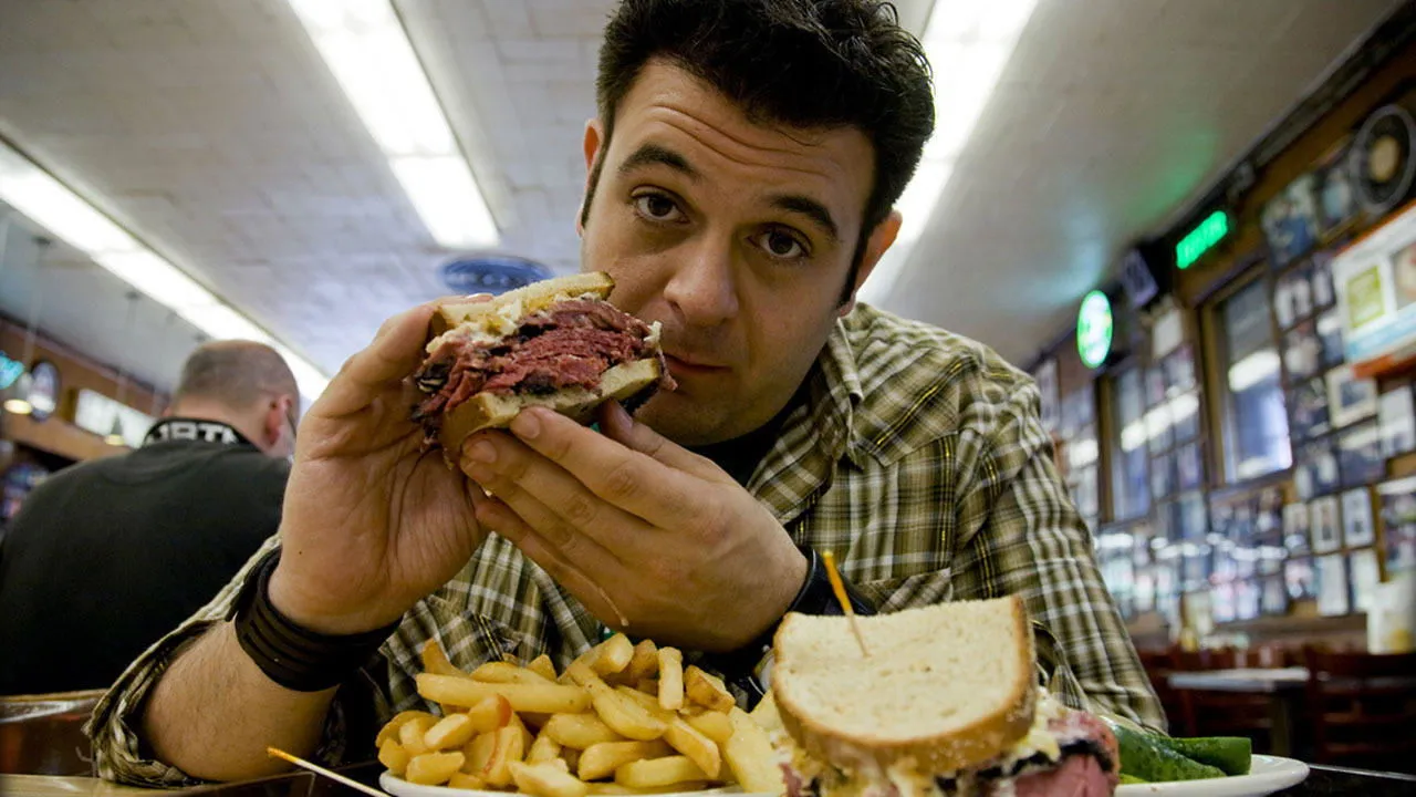 Man vs Food streaming ita
