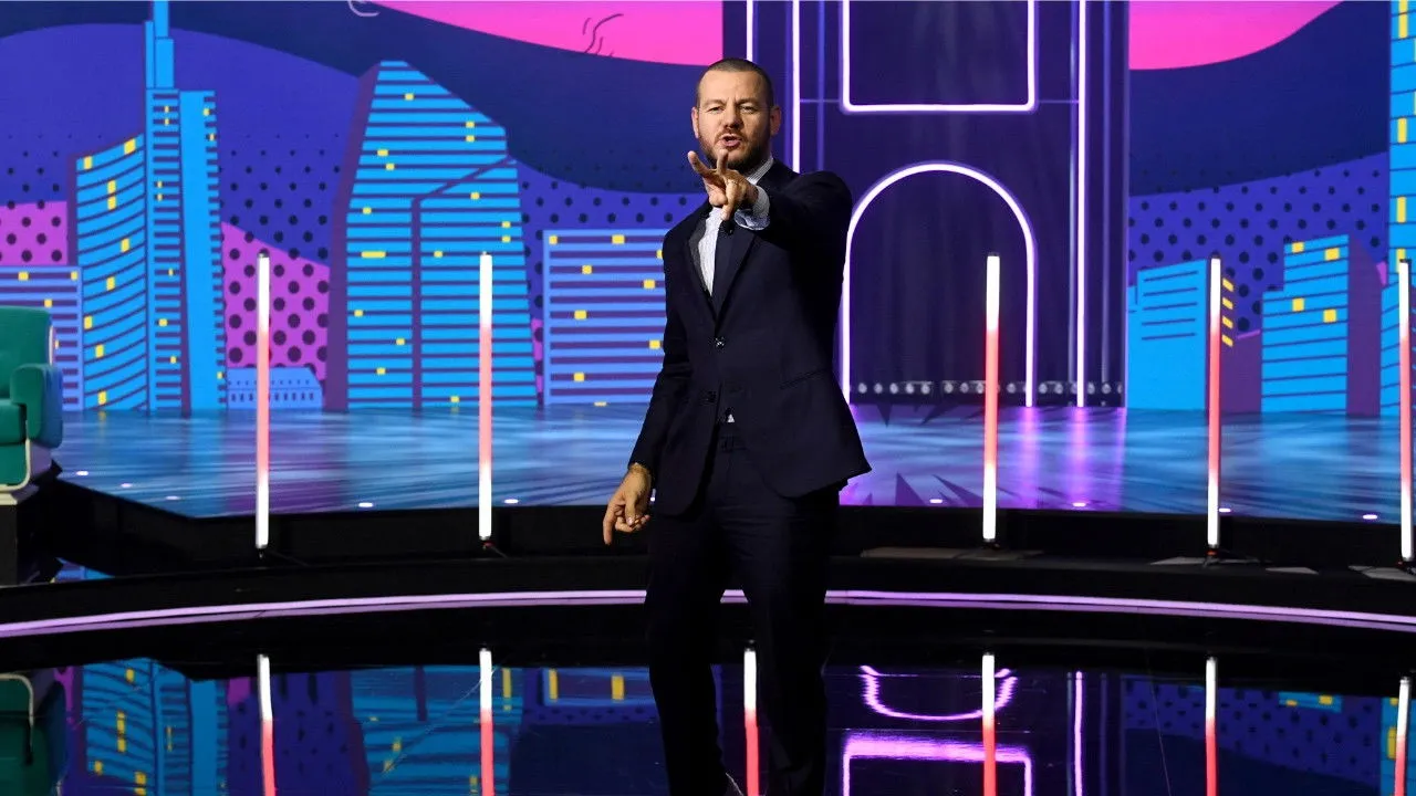 Stasera c’è Cattelan su Raidue streaming ita