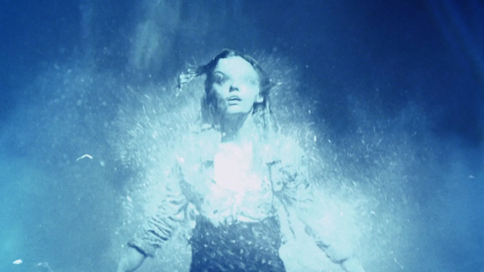 Extraterrestrial streaming ita