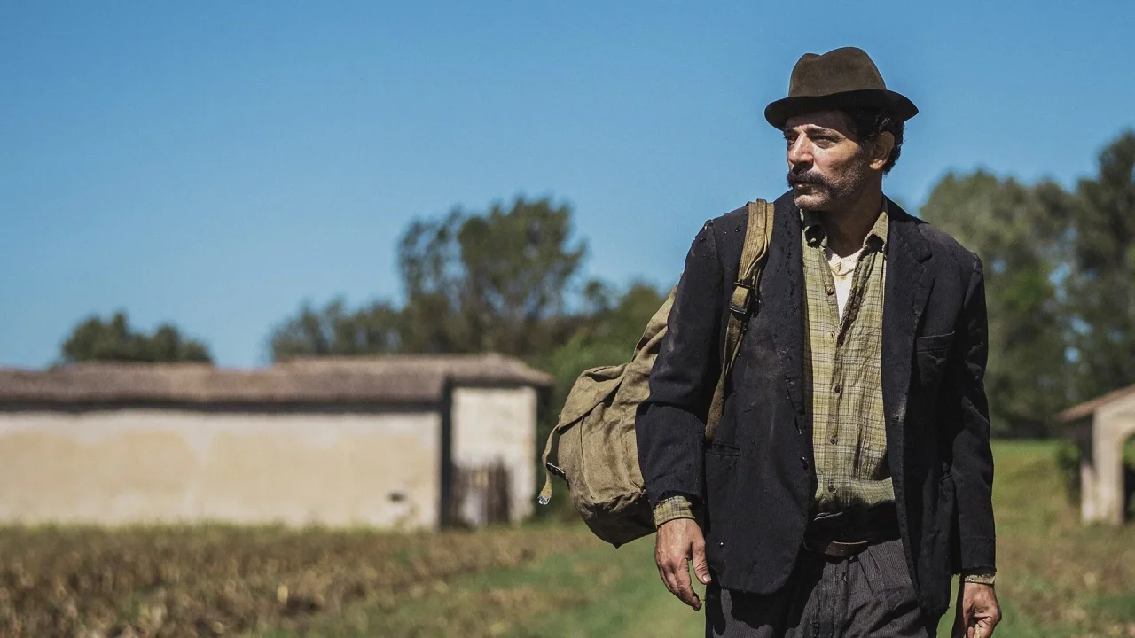 Giovannino Guareschi - Non muoio neanche se mi ammazzano streaming ita