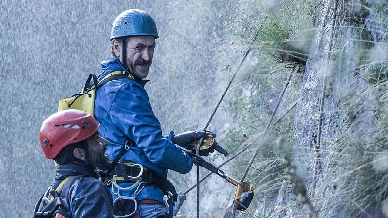 Storie sospese streaming ita
