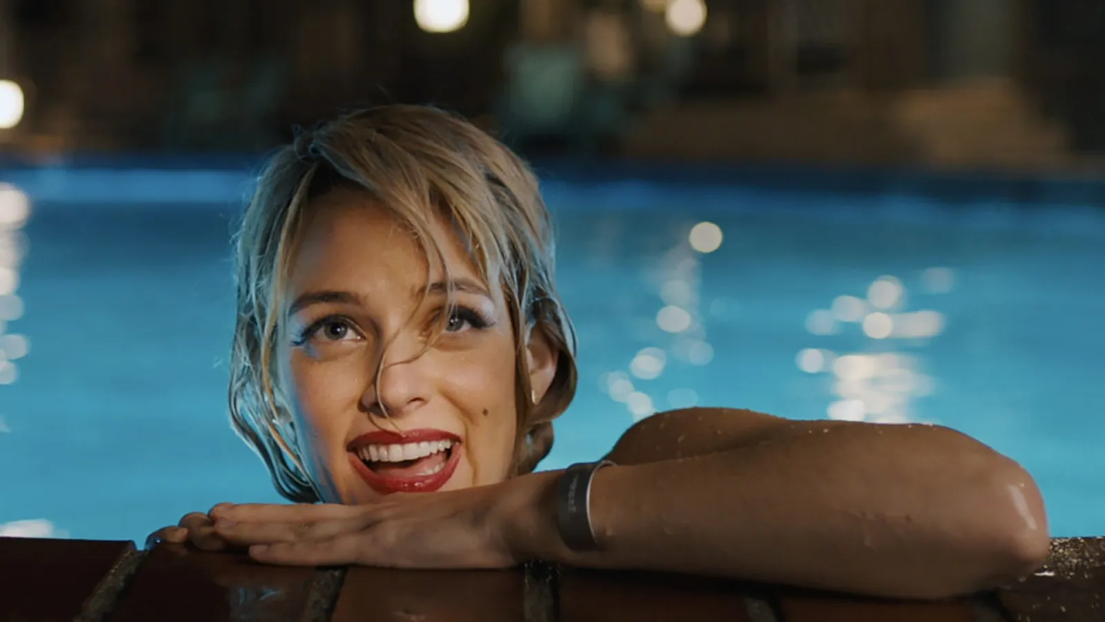 Under the Silver Lake streaming ita