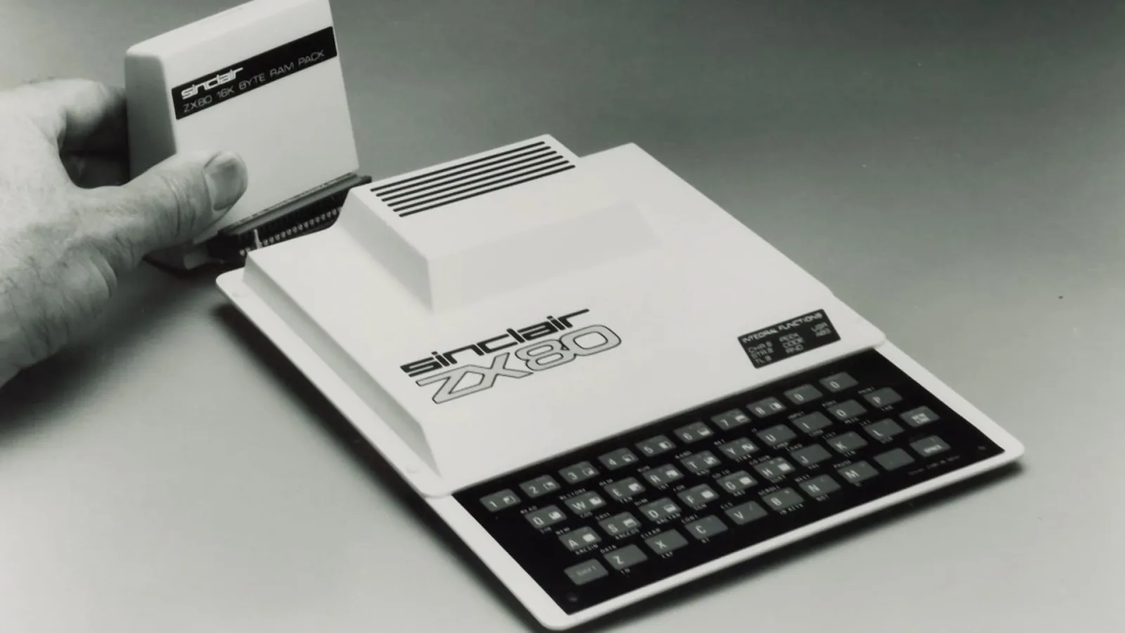 8 Bit Generation: The Commodore Wars streaming ita