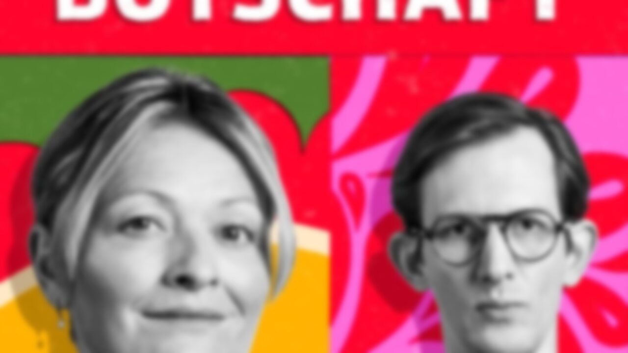 La nostra piccola ambasciata streaming ita